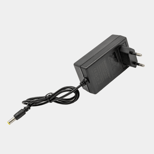 AKU 2 U 1 PUHAČ LIŠĆA/USISAVAČ 2X BATERIJE