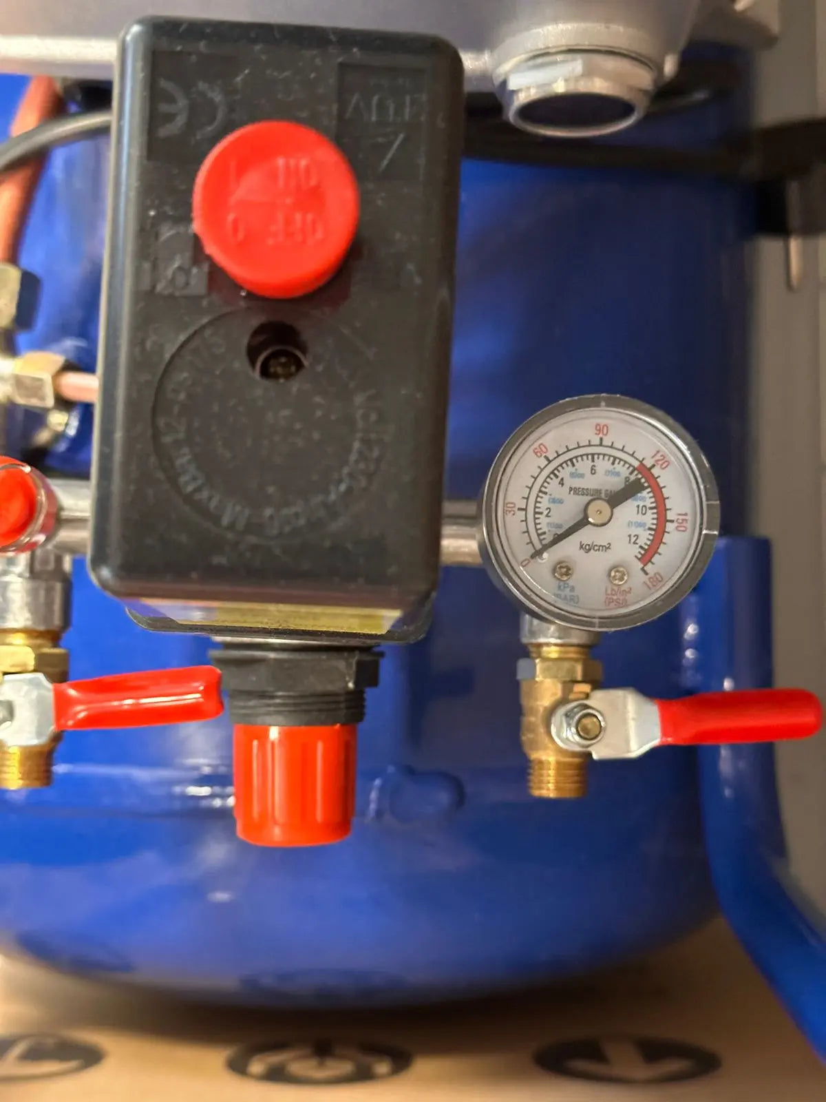 KOMPRESOR HAMMER TOOLS 50L SA 2 IZLAZA